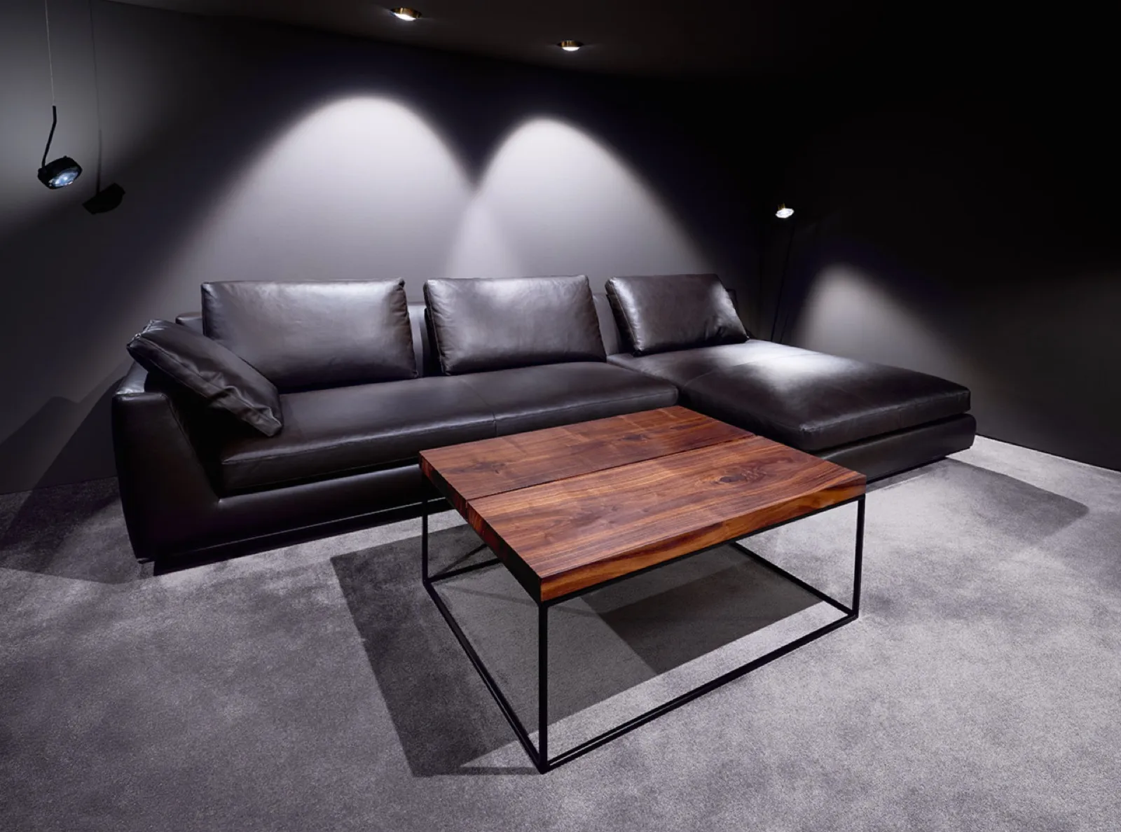 Couchtisch aus amerikanischem Nussbaum